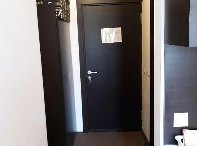 アパート Mountain Mina バンスコ